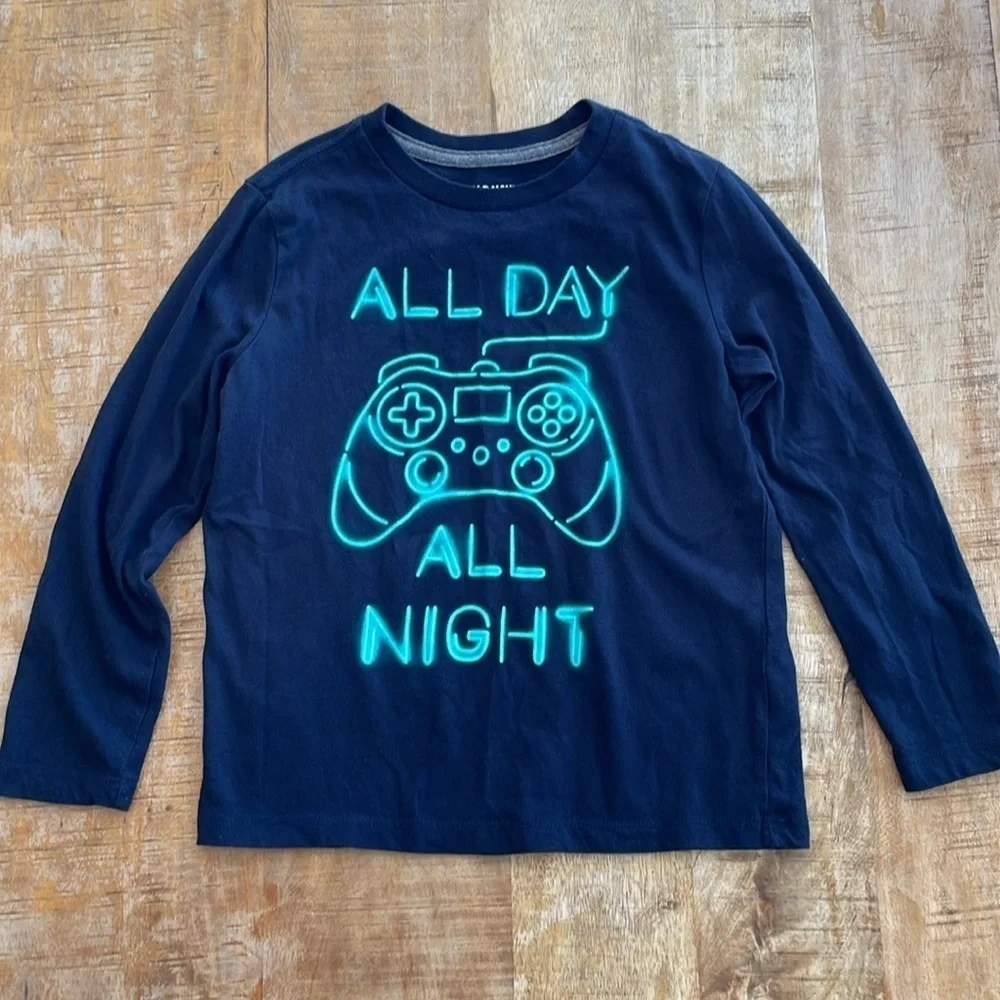 Old Navy boys large tee bundle S(6-7)